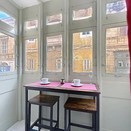 Modern Twin Next To Valletta! * Il-Furjana