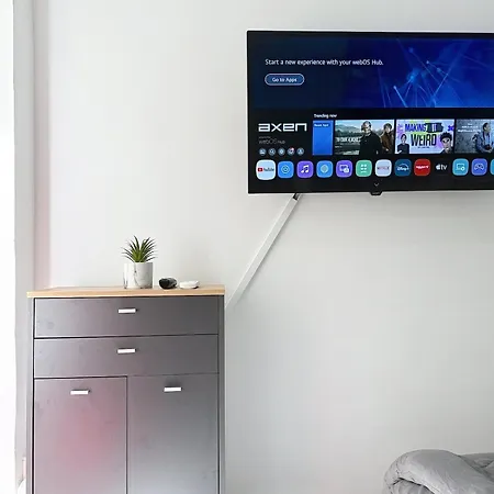 Modern Twin Next To Valletta!