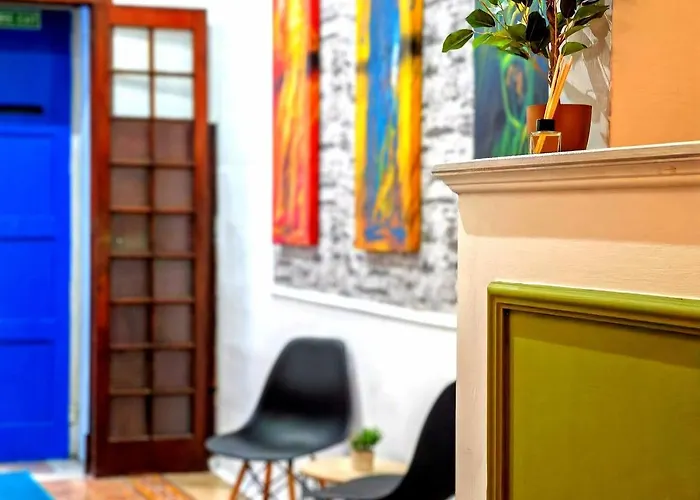 Modern Twin Next To Valletta! *